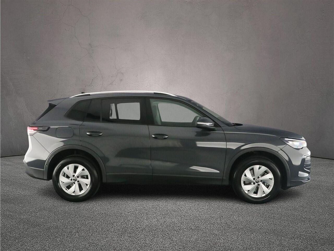 Volkswagen TIGUAN Life Edition 1.5 TSI eHybrid 204pk DSG Automaat Trekhaak, Adaptive cruise control, Achteruitrijcamera, LED koplampen, Parkeersensoren, Elektrische achterklep