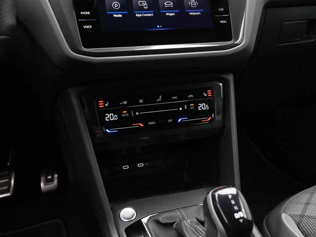 Volkswagen TIGUAN 1.4 TSI eHybrid 245 pk DSG R-Line | Trekhaak | Adaptief onderstel | IQ Light | Stuur-/stoelverwarming | Achteruitrijcamera