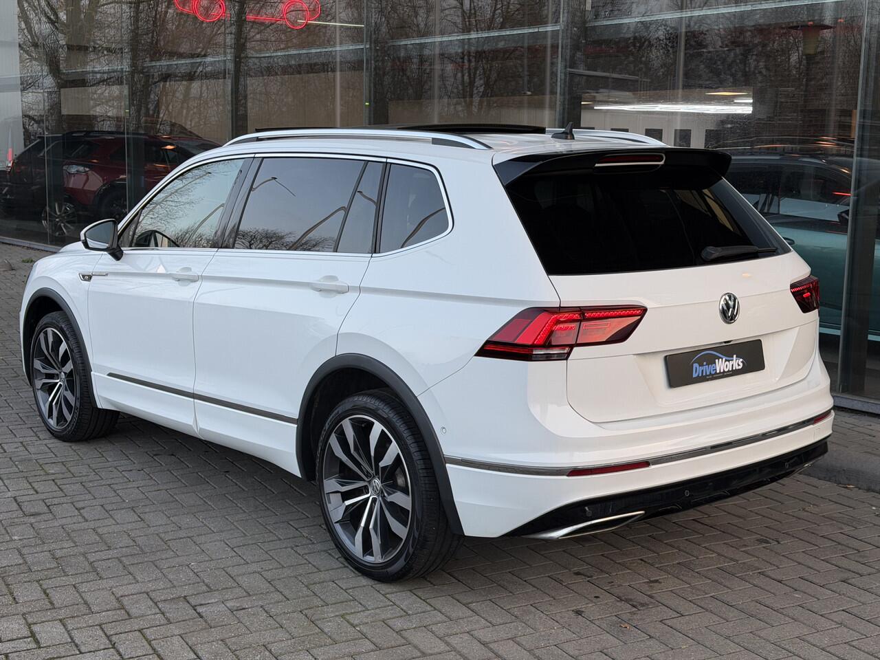 Volkswagen TIGUAN Allspace 1.5 TSI R-Line 7zits | 1Ste Eigenaar | Pano | 360 Camera | Leer | Navi | Xenon\Led | Dealer onderhouden Interesse, Proefrit? Bel of app met: 06-24 28 28 42