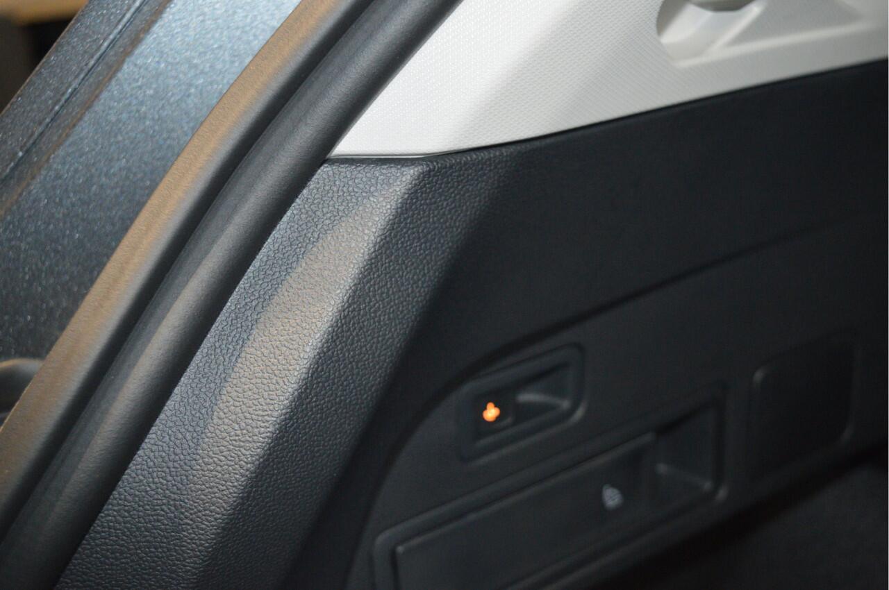 Volkswagen TIGUAN Allspace 1.5 TSI MOVE navi clima camera trekhaak 18 inch 150 pk !!