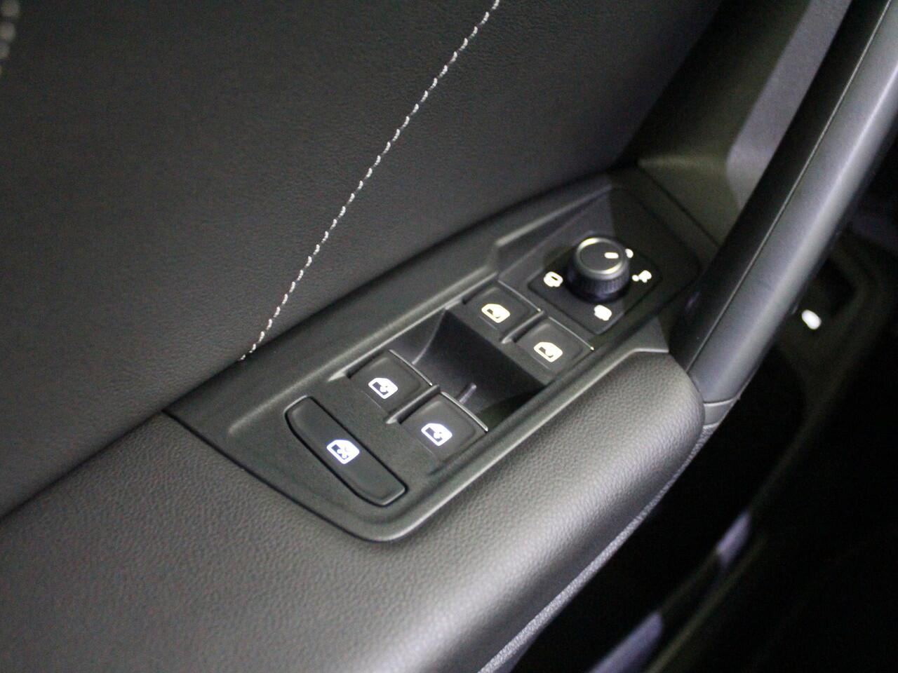 Volkswagen TIGUAN 1.4 TSI eHybrid R-Line Business | Black Style | Camera | Navi | DCC |*