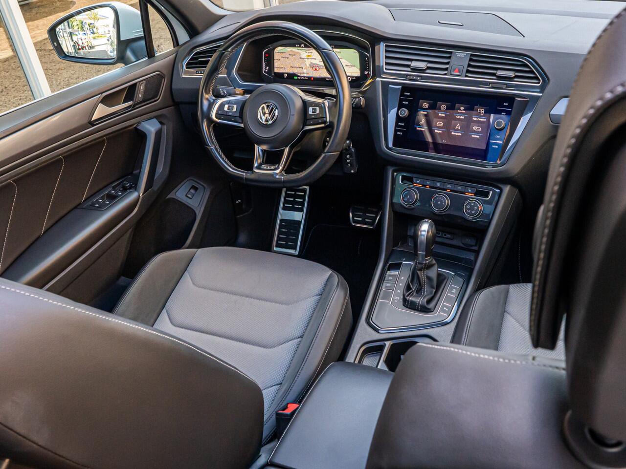 Volkswagen TIGUAN 1.5 TSI ACT Highline Business R-Line PANO VIRTUAL DASH LED 19 INCH DAB