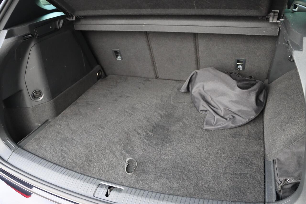 Volkswagen TIGUAN 1.4 TSI eHybrid R-Line Business + 245pk DSG6 | DCC | HUD | 360°