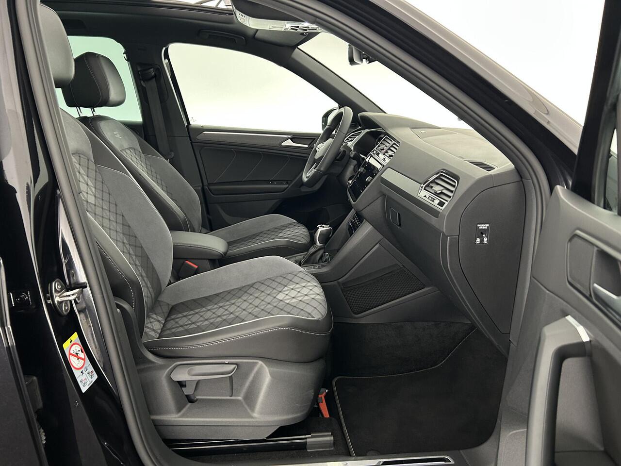 Volkswagen TIGUAN 1.5 TSI 150pk DSG R-Line Panoramadak Stoelverwarming Virtual Cockpit Navigatie