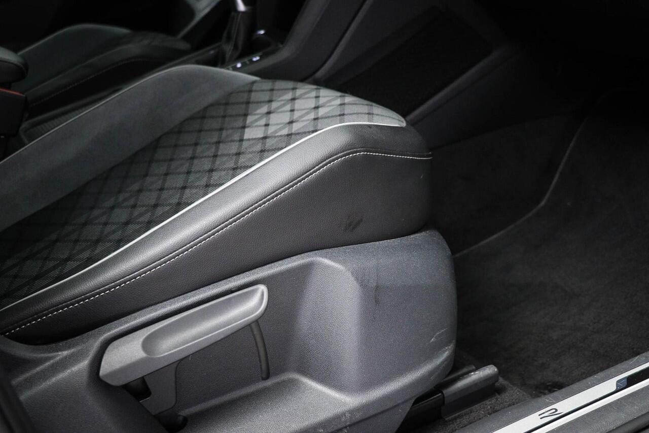 Volkswagen TIGUAN 1.5 TSI R-Line Business+ | VIRTUAL COCKPIT | MATRIX LED | 20"