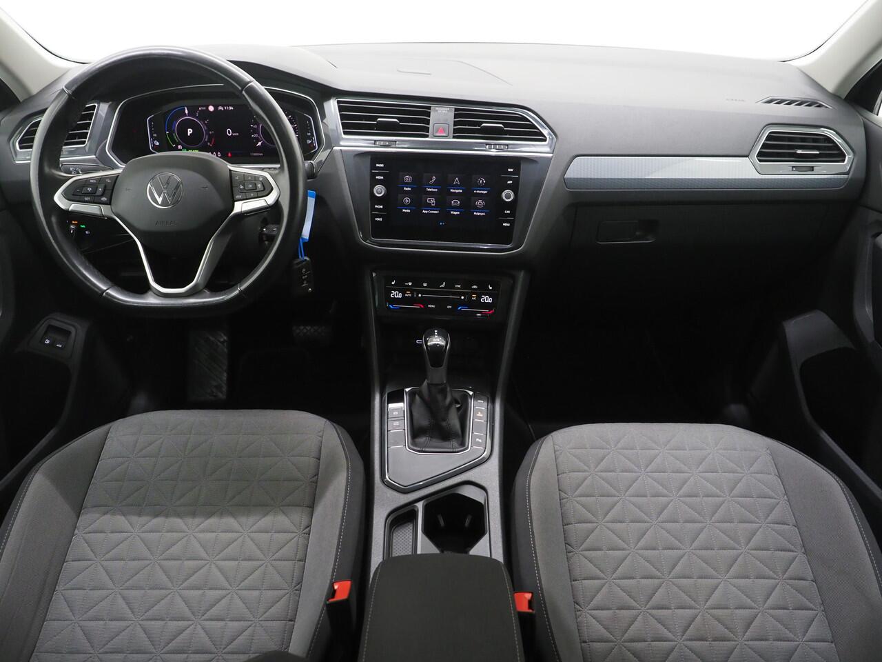 Volkswagen TIGUAN 1.4 TSI eHybrid 245PK | Adaptive Cruise | Camera | Virtual | Carplay | DAB | LED