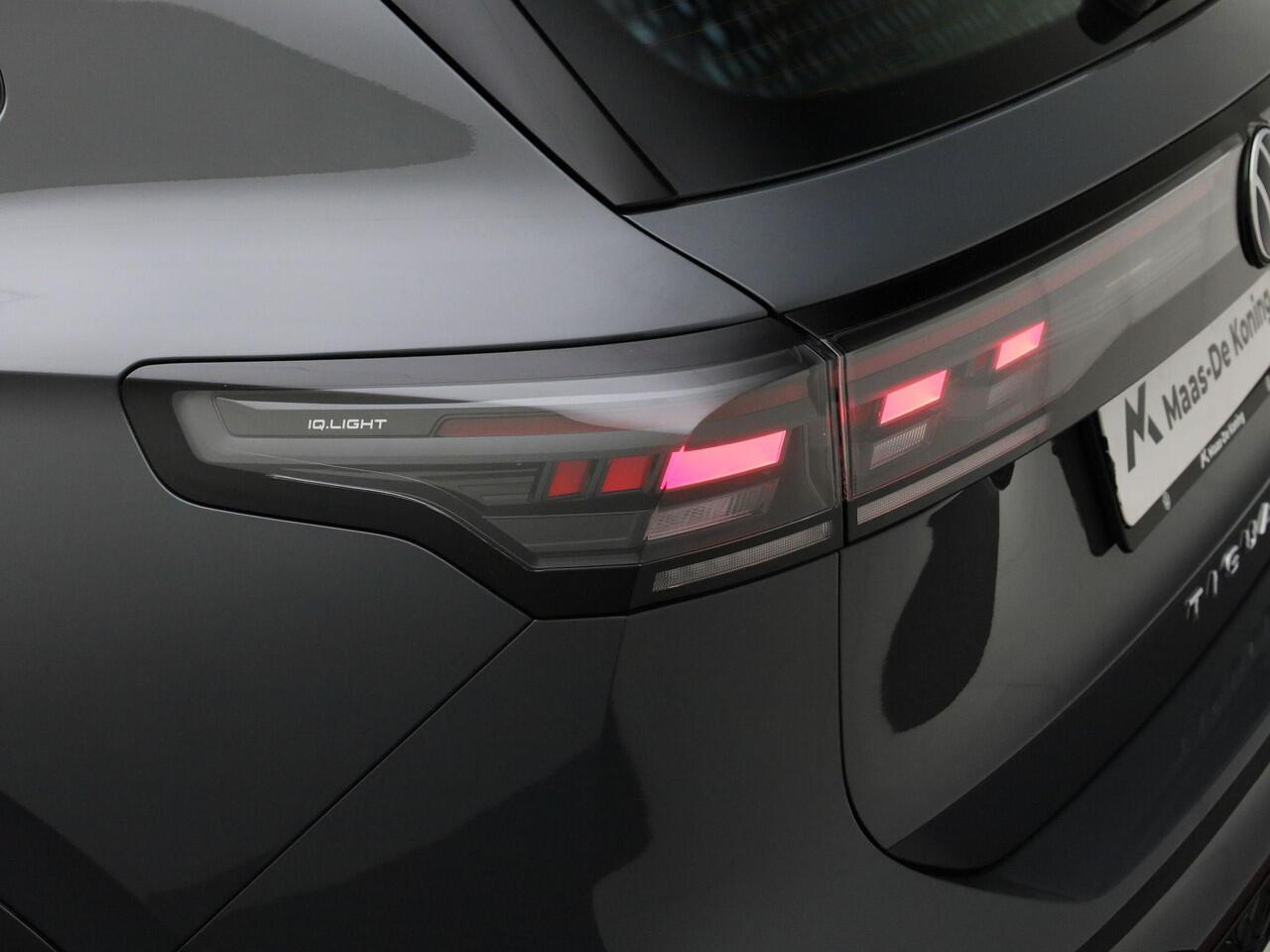 Volkswagen TIGUAN 1.5 eTsi 150pk DSG R-Line Edition · 360 Camera · Keyless · IQ.Light · Alarm · Massage · Elek. Achterklep · Dodehoek Detectie · 19'' Inch ·