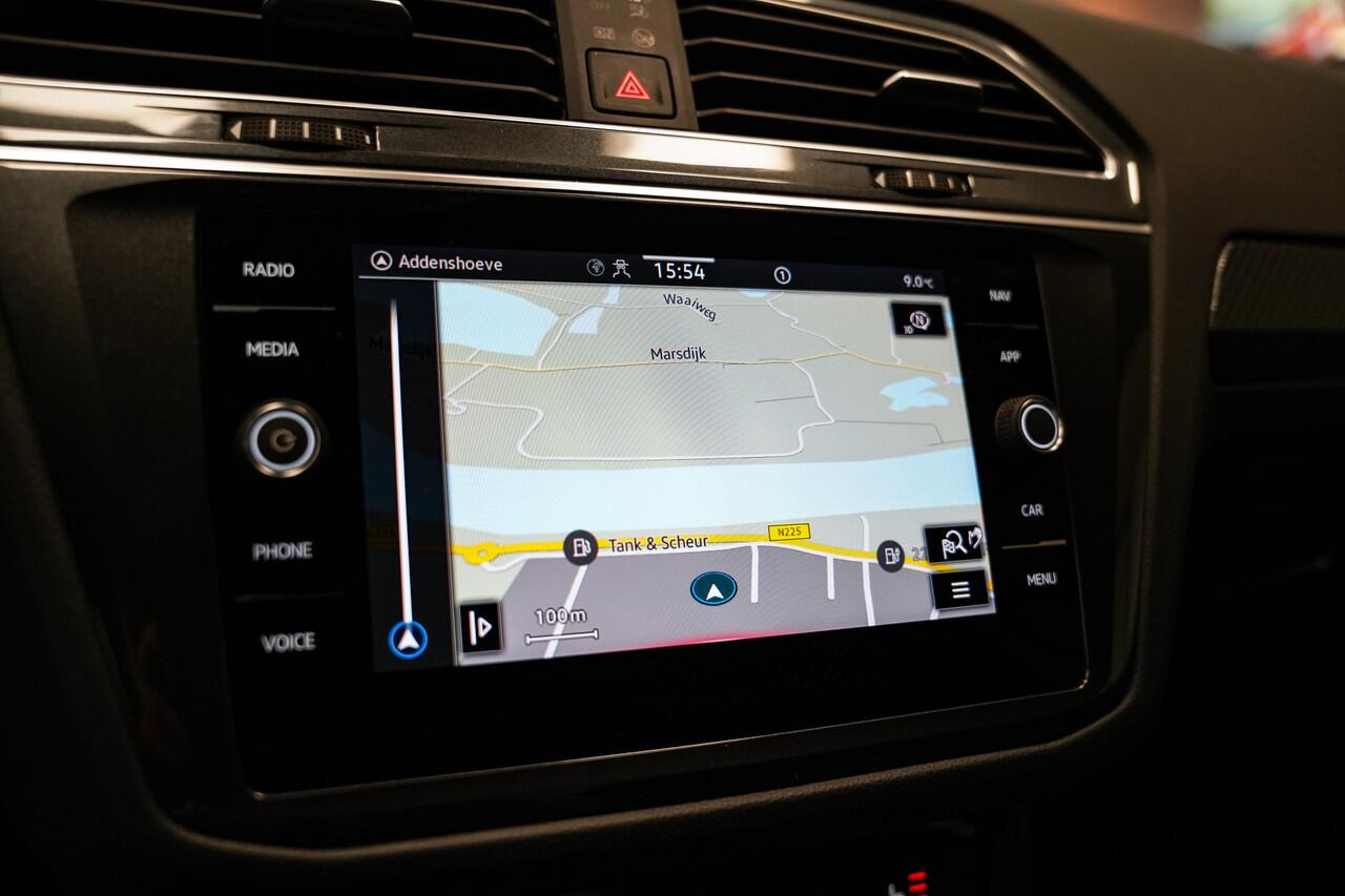 Volkswagen TIGUAN 1.4 TSI eHybrid R-Line Black style|Pano dak|Trekhaak|Acc