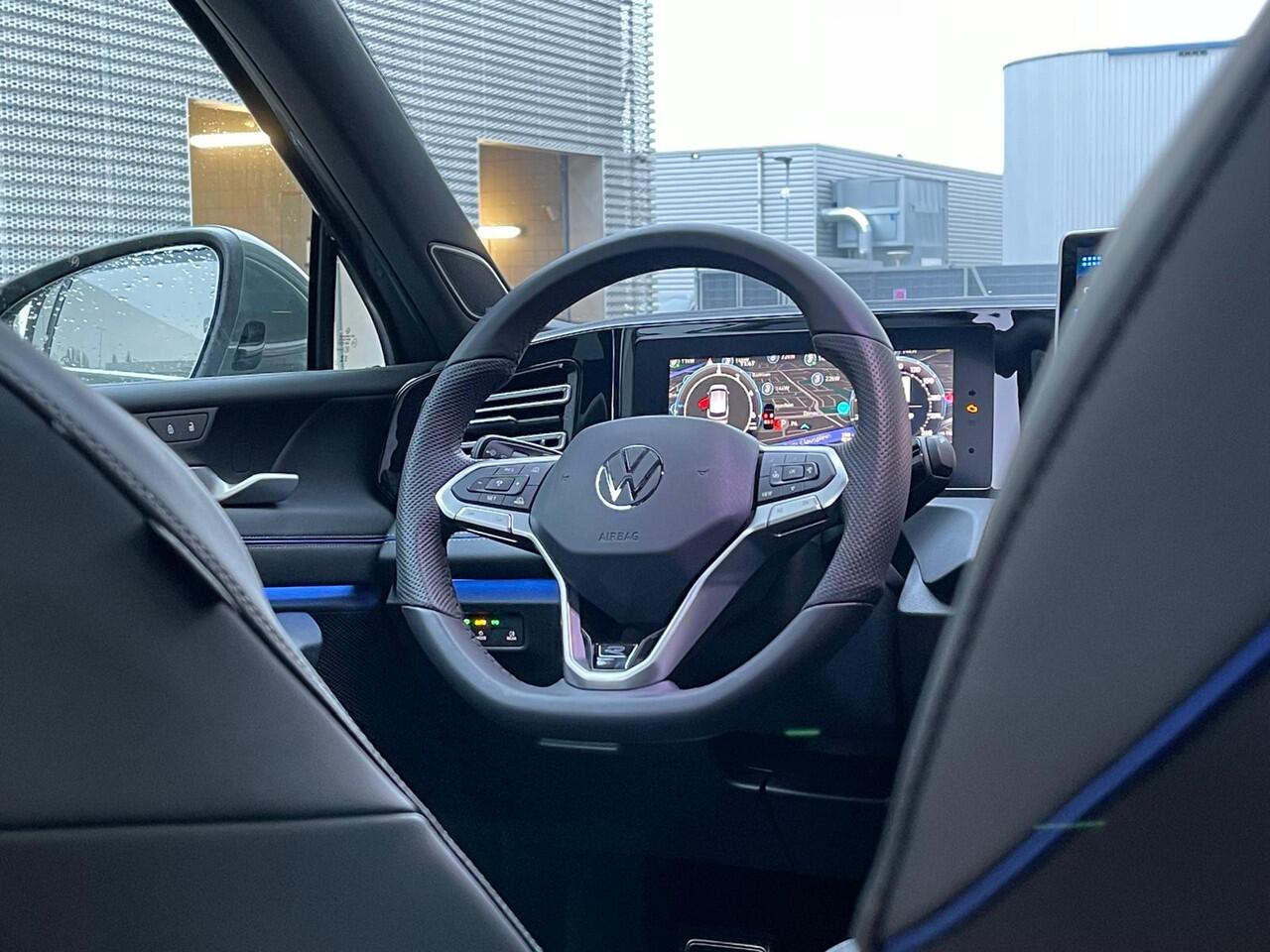 Volkswagen TIGUAN 1.5 eHybrid 204PK DSG R-Line Edition / Trekhaak / 360° Camera / Harman Kardon / Head-Up Display / 20'' LMV / VW