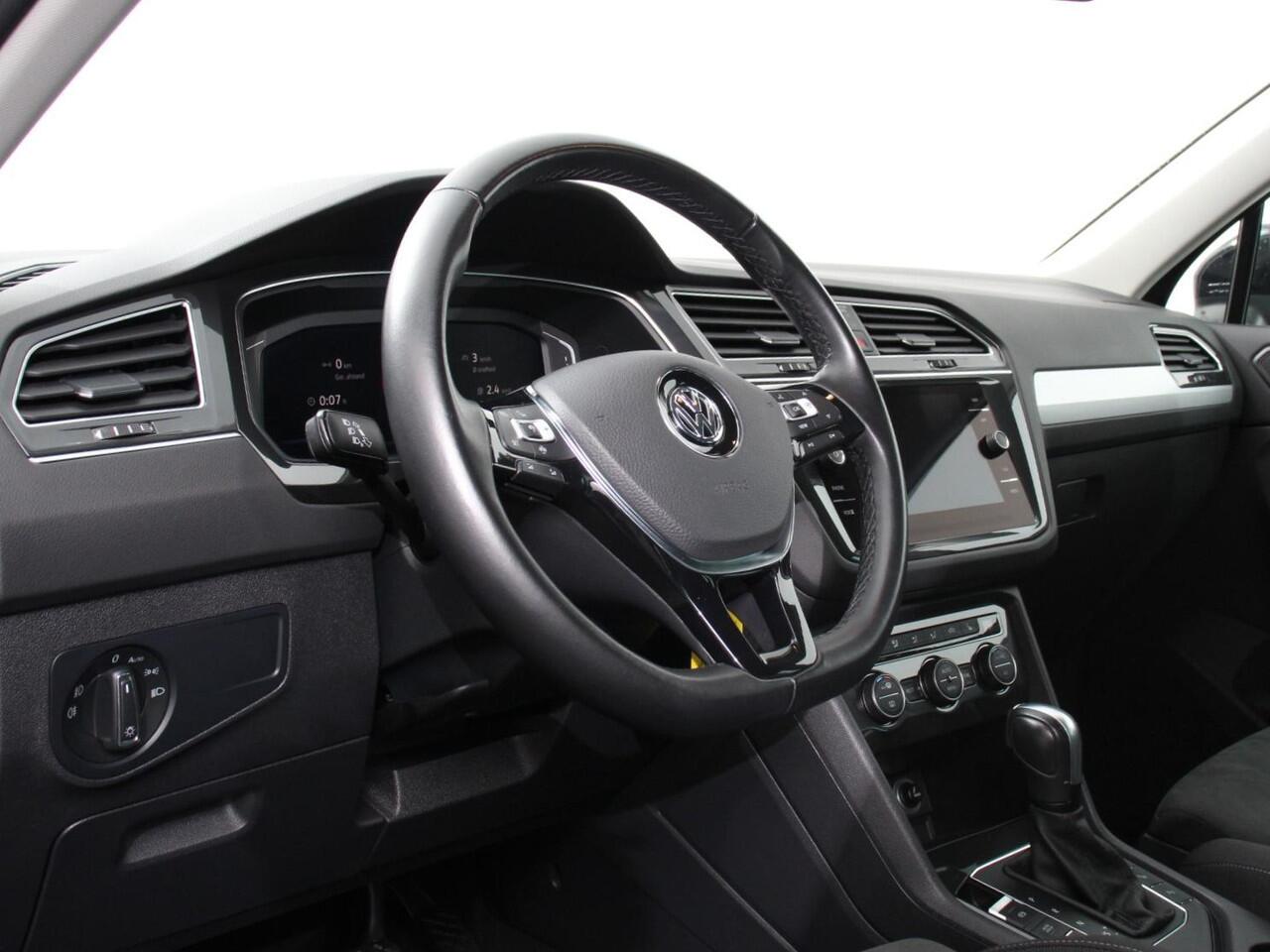 Volkswagen TIGUAN 1.5 TSI 150pk DSG Comfortline | Navigatie | Apple Carplay/Android Auto | Climate Control | Electrische achterklep | Digitale Cockpit