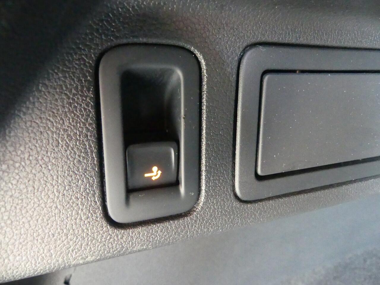 Volkswagen TIGUAN 1.5 TSI R-Line Nieuw model! / Trekhaak