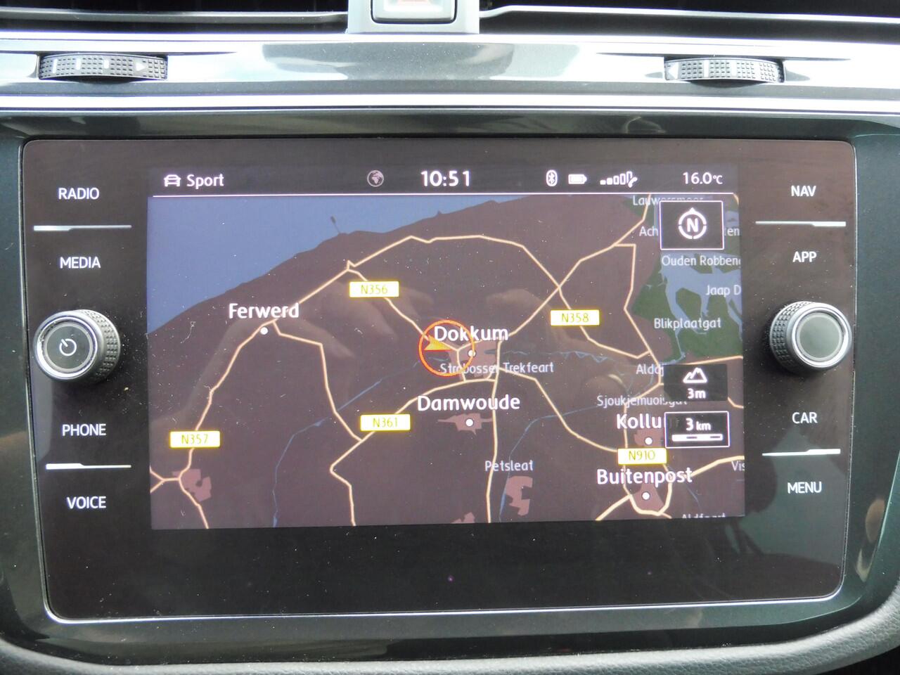 Volkswagen TIGUAN 1.5 TSI ACT Highline Business R Digidash | Pano | LED | LMV 19"| NL auto | 1e eig.