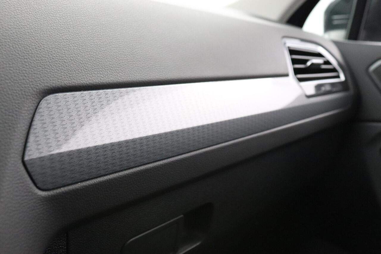 Volkswagen TIGUAN 1.5 TSI 150pk DSG Life | Trekhaak | Stoelverwarming | Carplay/Android Auto |