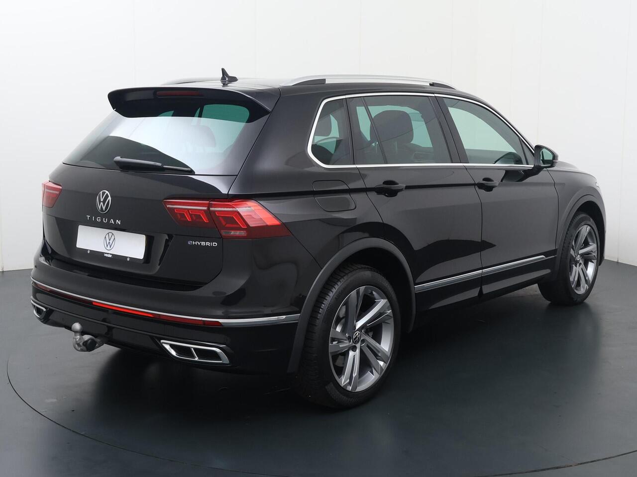 Volkswagen TIGUAN 1.4 TSI eHybrid R-Line Business | 245 PK | Automaat | Trekhaak | Achteruitrijcamera | R-Line |