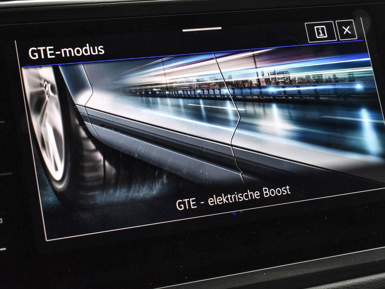 Volkswagen TIGUAN 1.4 Tsi 245pk DSG eHybrid R-Line Business+ · SOH 92% · Lederen Bekleding · Camera · Panoramadak · Apple/Android Car Play · Elek. Voorstoelen · Stoelverwarming Voor & Achter · 20'' Inch · TOPDEAL