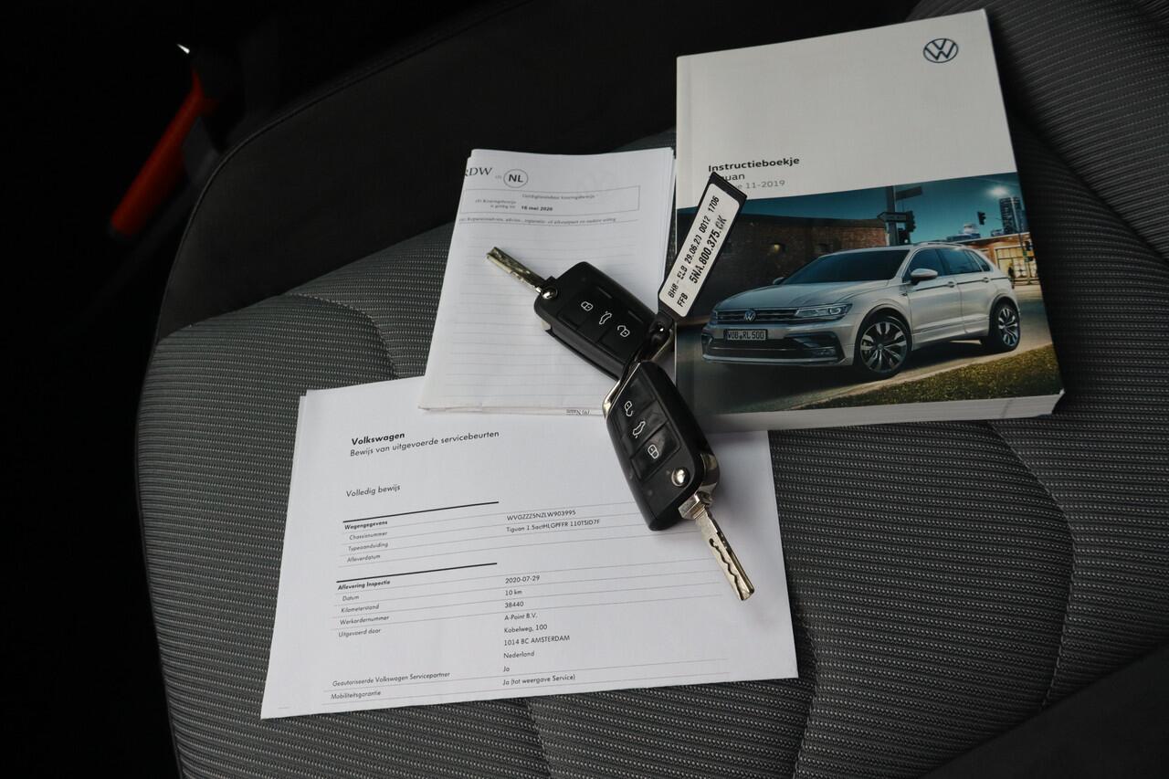 Volkswagen TIGUAN 1.5 TSI ACT Highline Business R NL-Auto!! Panoramadak I Apple Car-Play