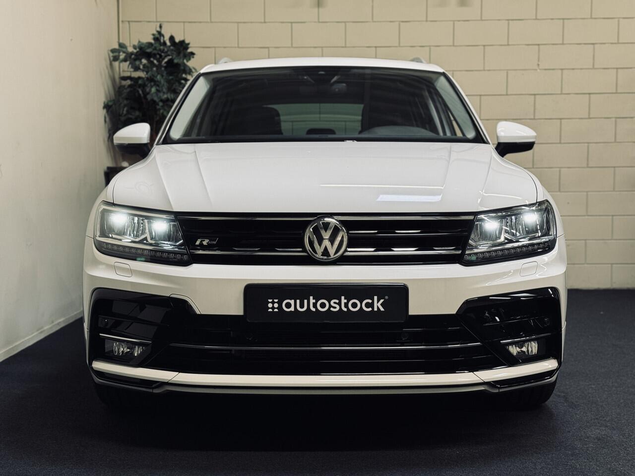 Volkswagen TIGUAN 1.5 TSI ACT Highline R-Line | Panorama | Leder | Trekhaak