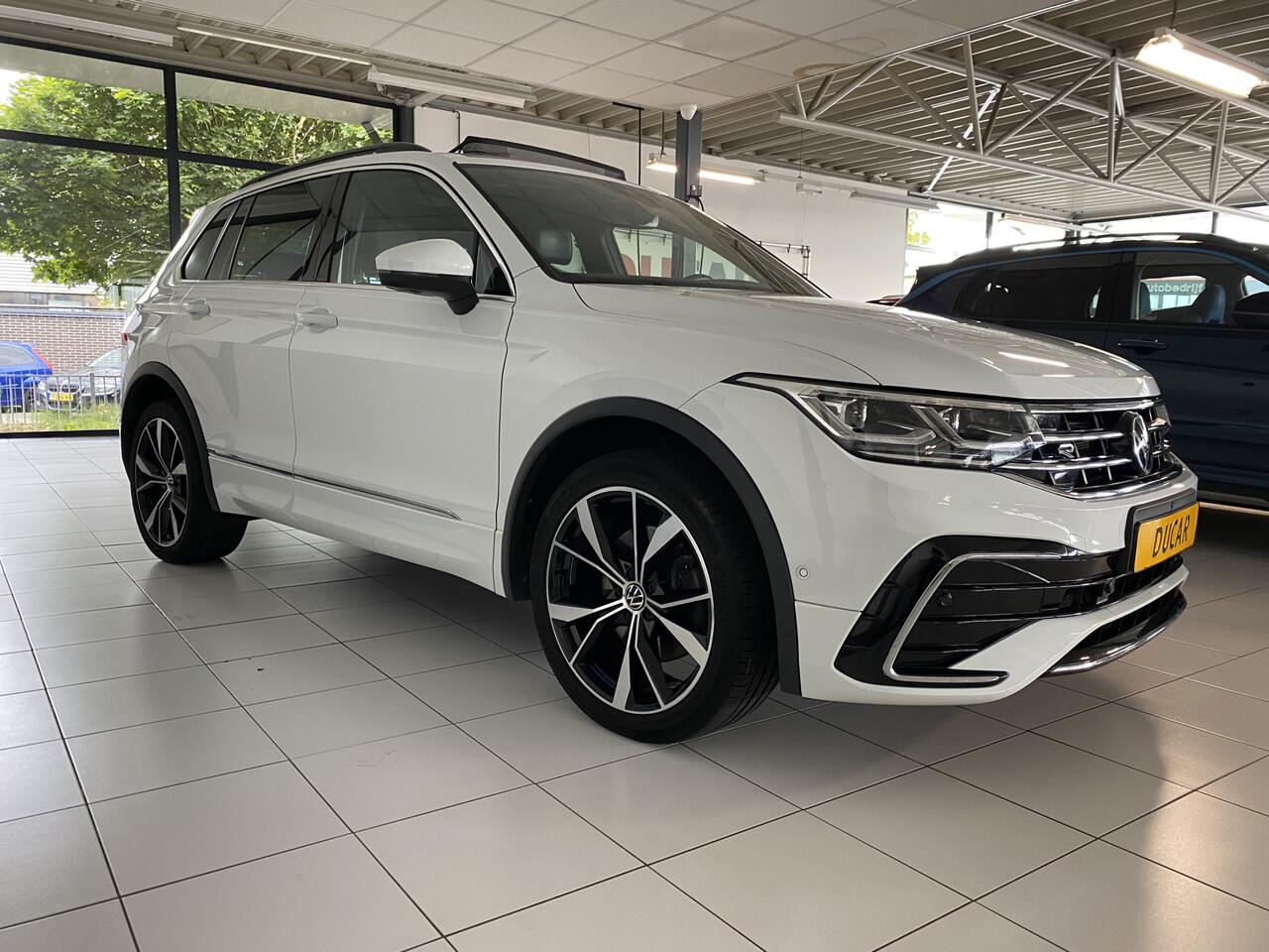 Volkswagen TIGUAN 1.4 TSI eHybrid R-Line Business+ Panoramadak / Trekhaak / Apple carplay /android