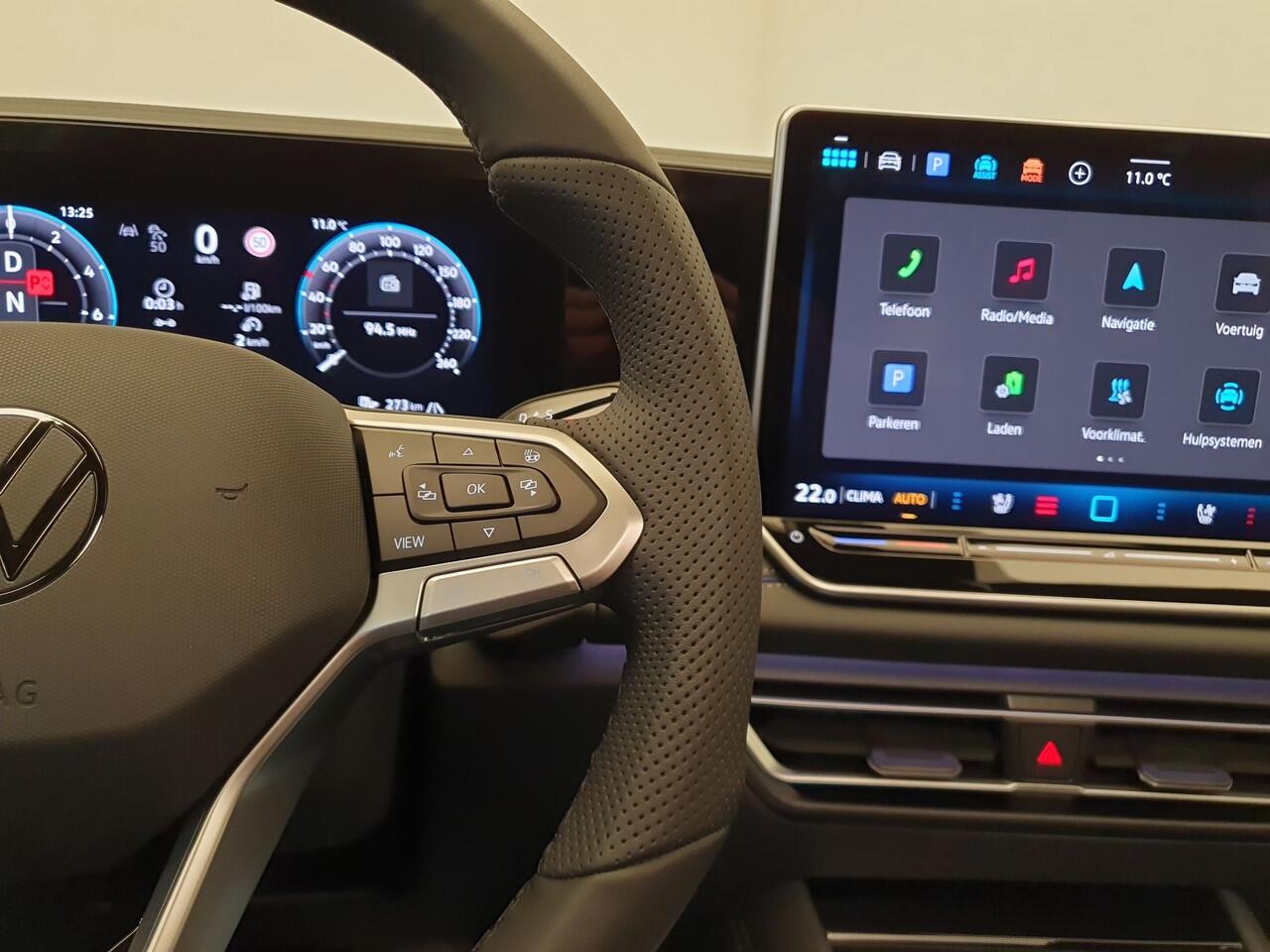 Volkswagen TIGUAN 1.5 eHybrid 272pk DSG/AUT R-Line Wegklapbare trekhaak, Panoramadak, Harman/Kardon, Leder