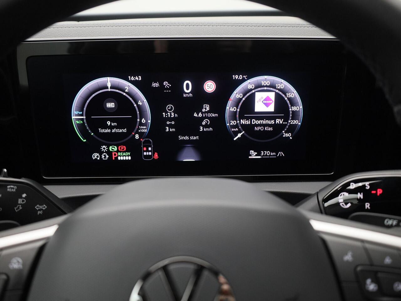 Volkswagen TIGUAN NEW 1.5 eHybrid R-Line Edition | PANO | 360° | ADAPTIVE | HUD | IQ LIGHT | MEMORY | STOELMASSAGE | STOELVENT. | STOELVERW. | TREKHAAK