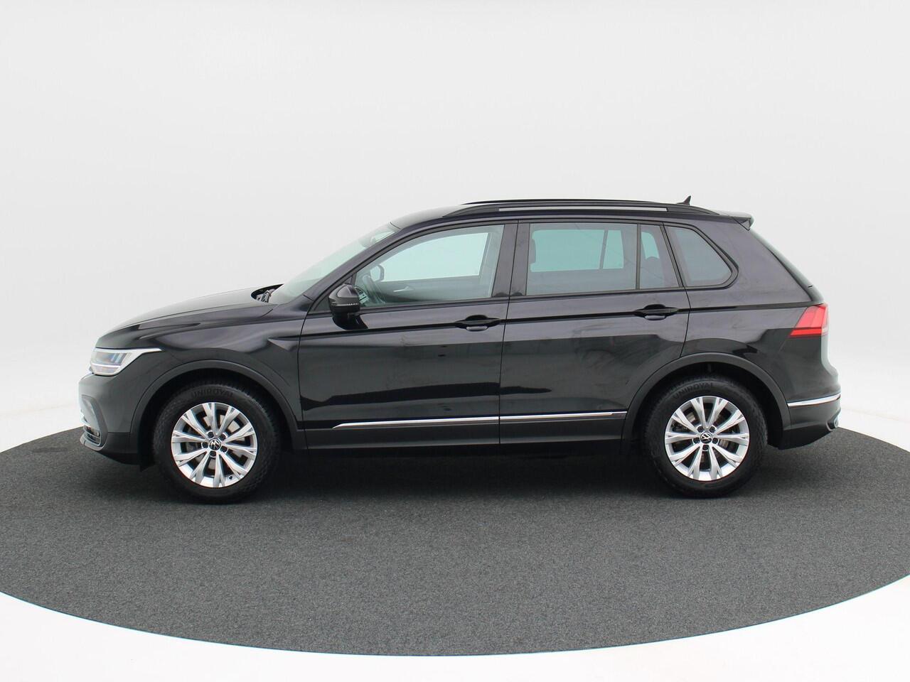 Volkswagen TIGUAN 1.5 TSi 150 Pk Automaat Life | Trekhaak | Adaptive Cruise | Carplay | Climate Control | Parkeersensoren | Navigatiesysteem | LED | 17 Inch | 76.555 Km