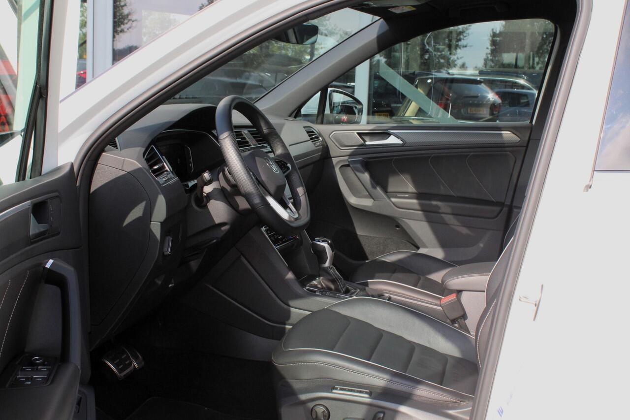 Volkswagen TIGUAN 1.4 TSI eHybrid R-Line 245pk PANO LEER IQ LIGHT TREKHAAK 20"
