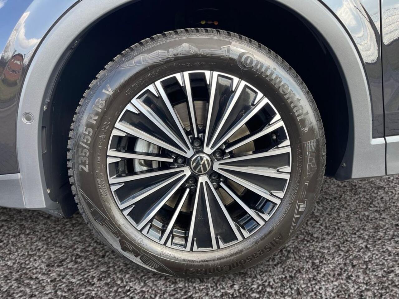 Volkswagen TIGUAN 2.0 TDI 4Motion ACC Navi LED Camera Trekhaak 18 Inch