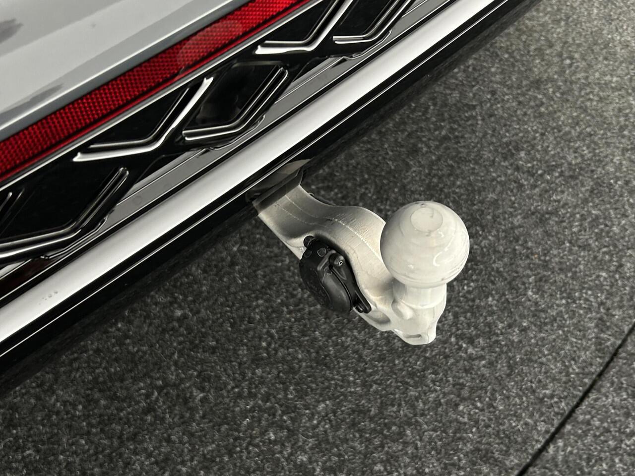 Volkswagen TIGUAN 1.5 272pk eHybrid R-Line Edition Trekhaak Camera Panoramadak Stoelverwarming Massage Carplay