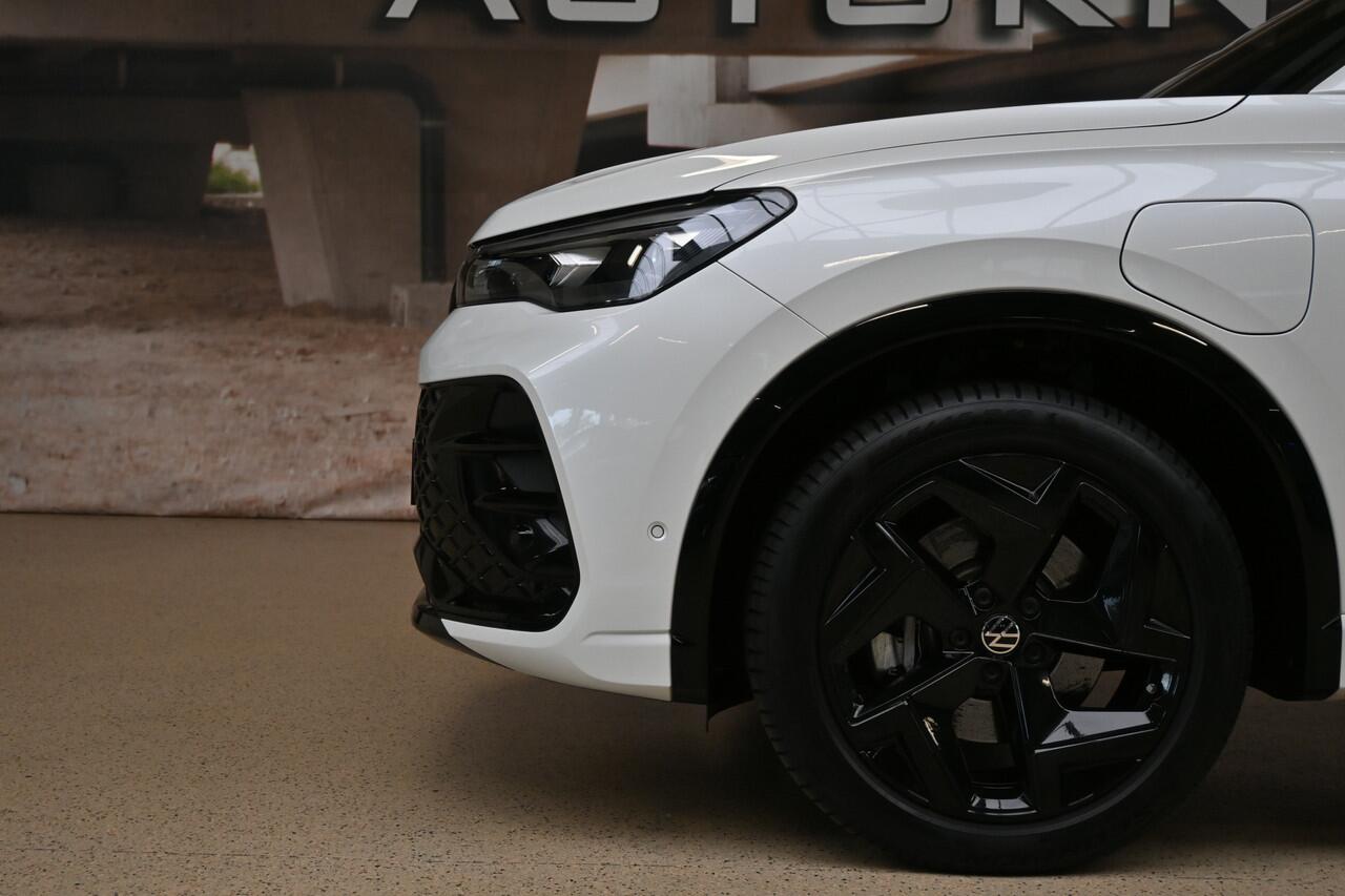 Volkswagen TIGUAN 1.5 eHybrid 272pk R-Line | Leder | Panoramadak | 360° Camera | 100% (Dealer) onderhouden label