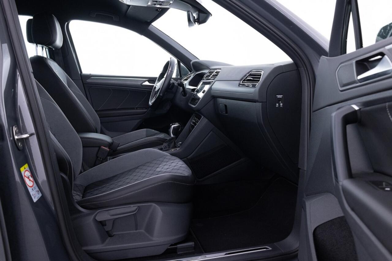 Volkswagen TIGUAN 1.4 TSI eHybrid R-Line Business+ | Trekhaak ? 1e Eigenaar