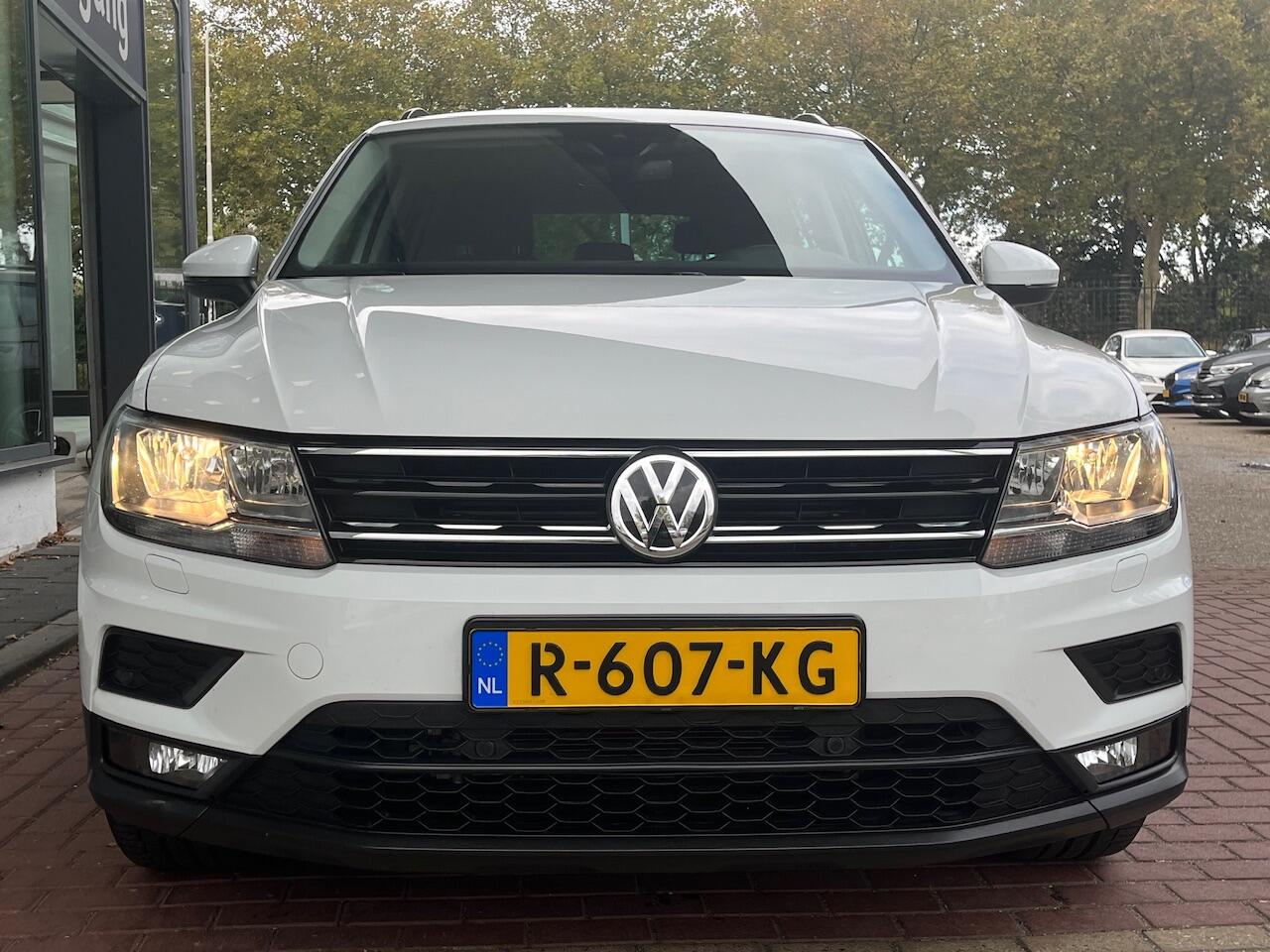 Volkswagen TIGUAN Comfortline 4-Motion / 190 PK / 19 Inch / Navigatie / Camera / Side Assist / Adaptive Cruise