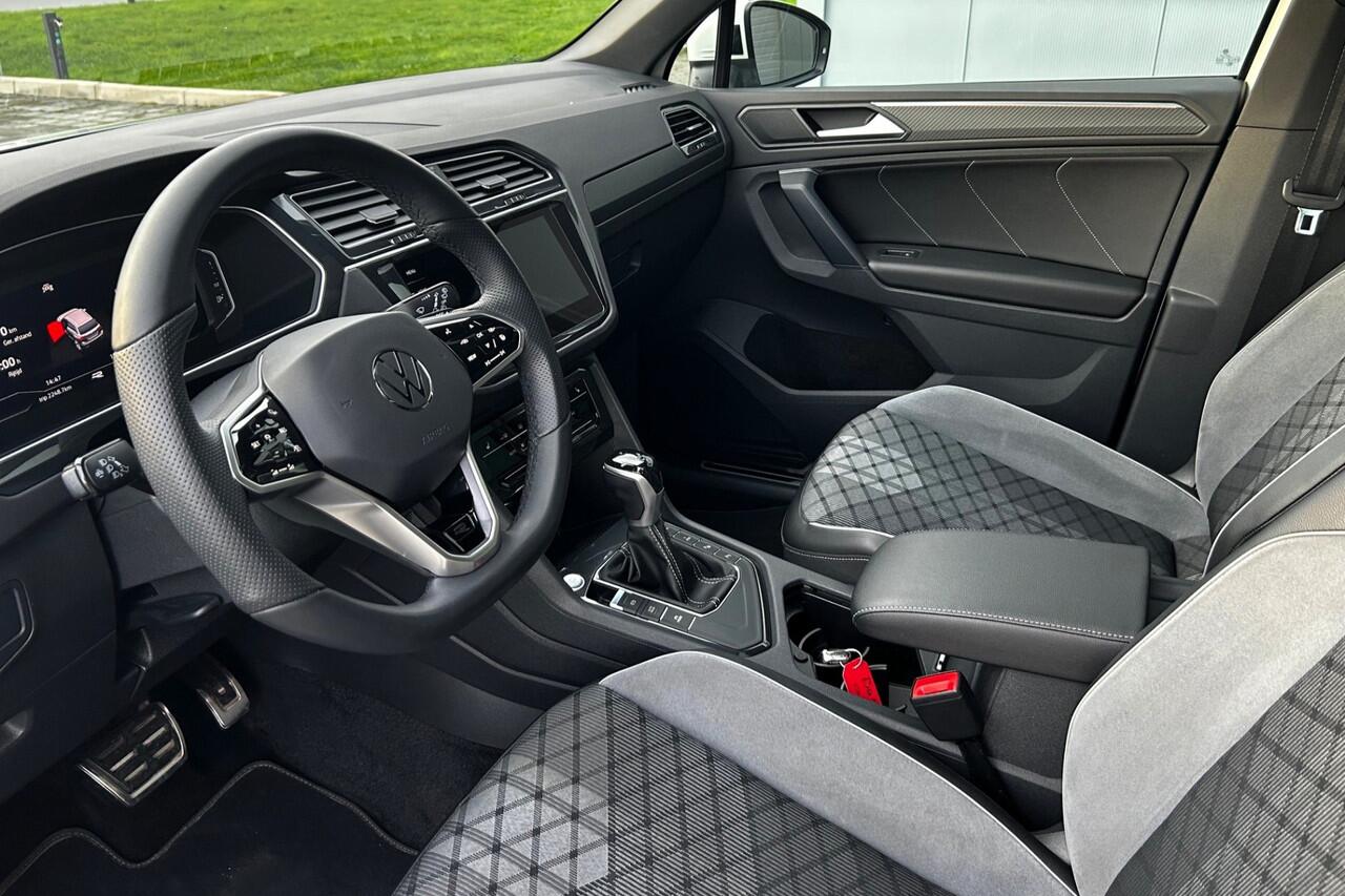 Volkswagen TIGUAN 1.4 TSI eHybrid R-Line 245pk PANO TREKHAAK 20" IQ LIGHT KEYLESS