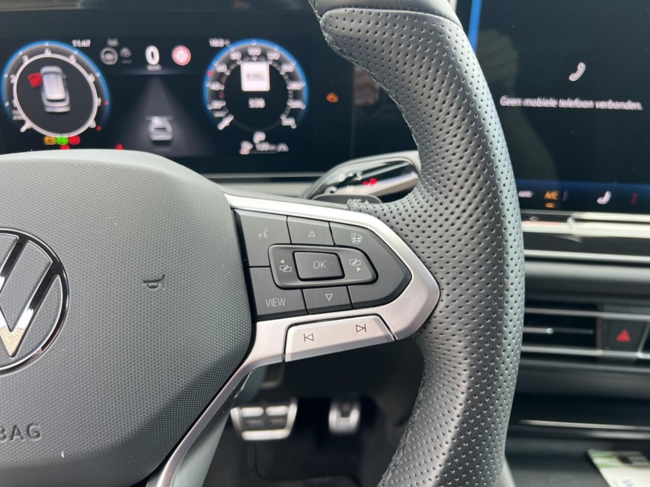 Volkswagen TIGUAN 1.5 eTSI DSG R-Line Blackstyle Pano Trekhaak IQ HUD