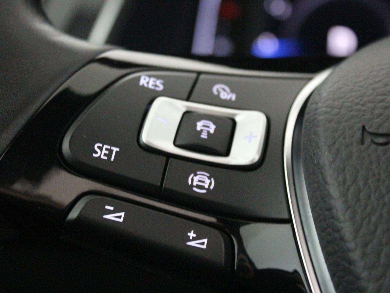 Volkswagen TIGUAN Allspace 1.5 TSI Highline Business R | Discover Pro | Dynaudio | Trekhaak | 360 Camera |*