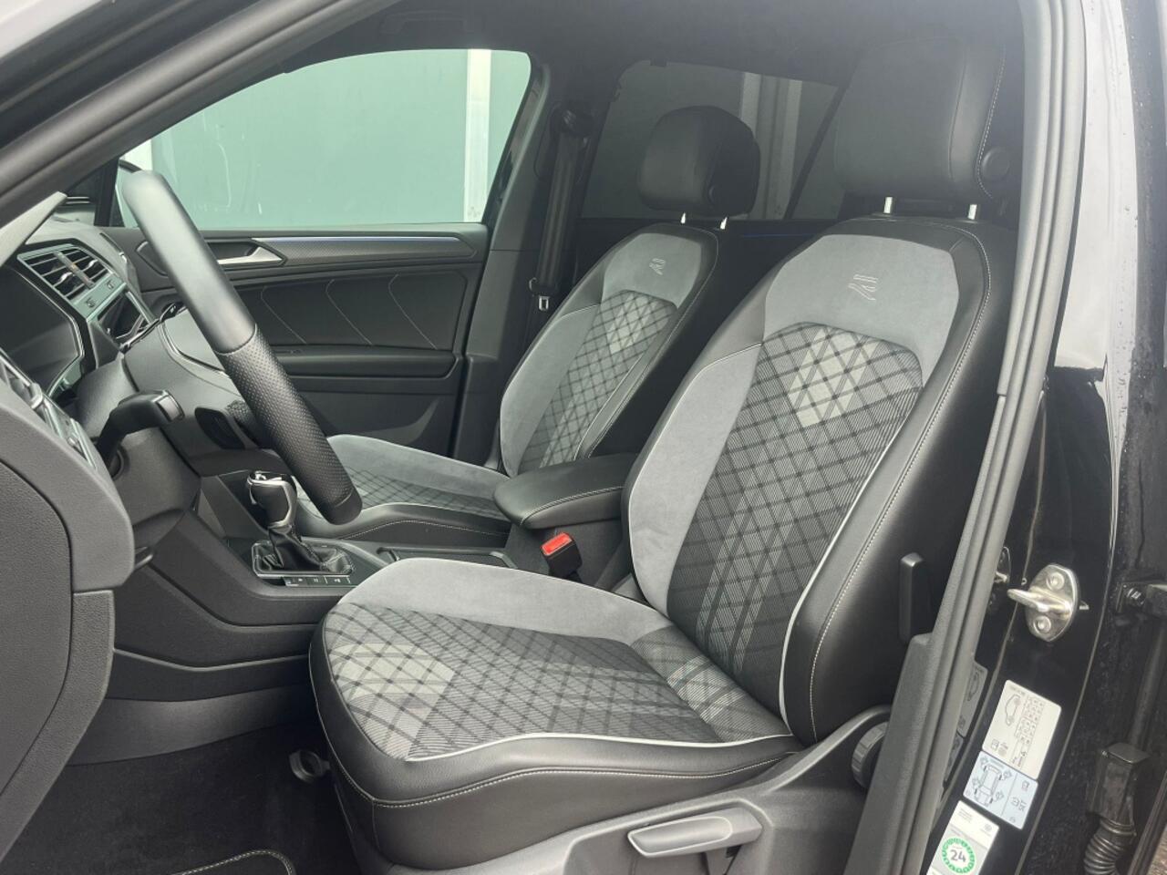 Volkswagen TIGUAN 1.4 TSI eHybrid R-Line Black Style | ACC | DCC | 360 Camera