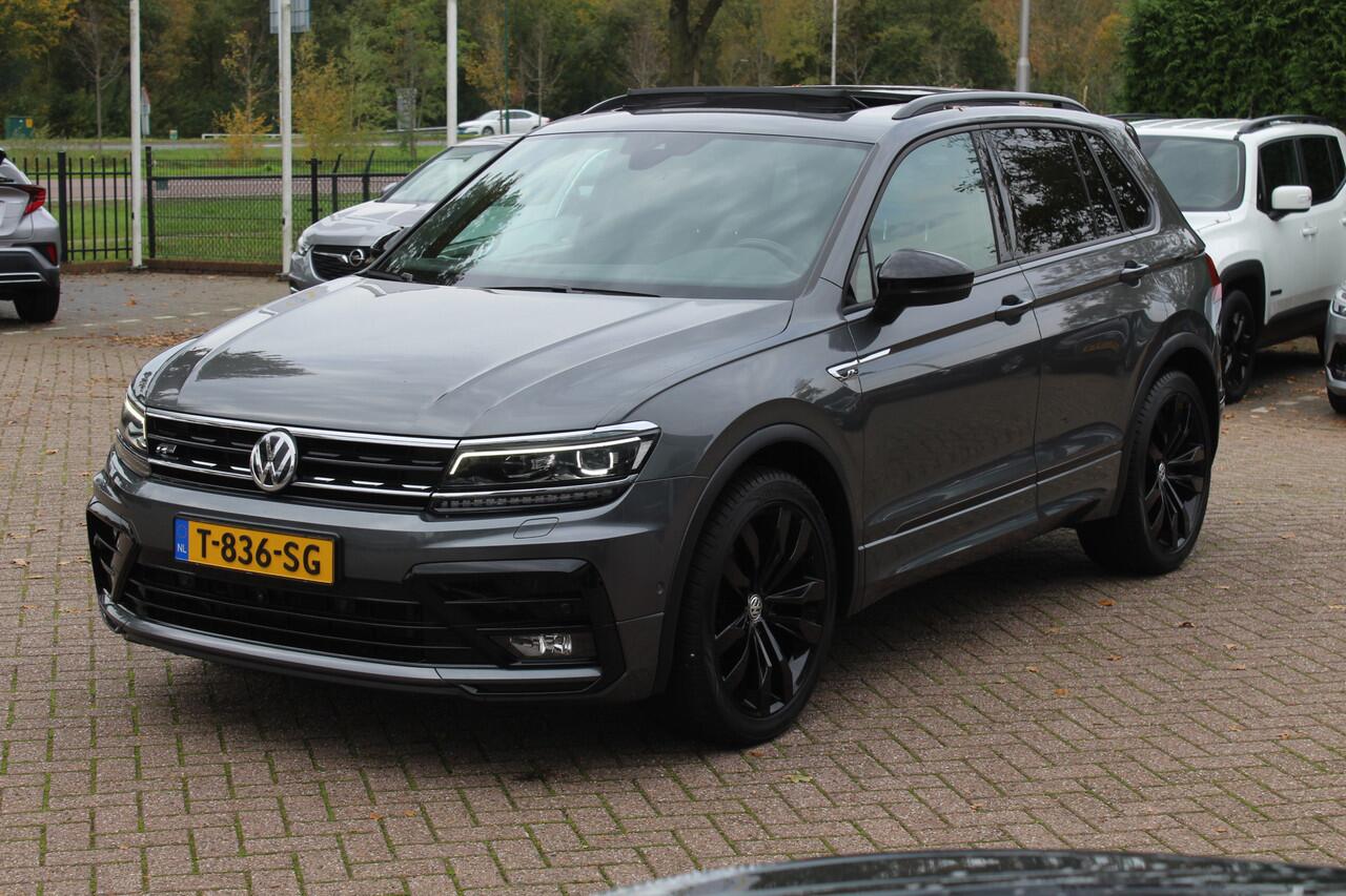 Volkswagen TIGUAN 1.5 TSI ACT Highline Business 3x R-Line / Panoramadak / Camera / Leder / 20'' / Blackpack / CarPlay / DAB / Stoelverwarming / Virtual Cockpit / ACC