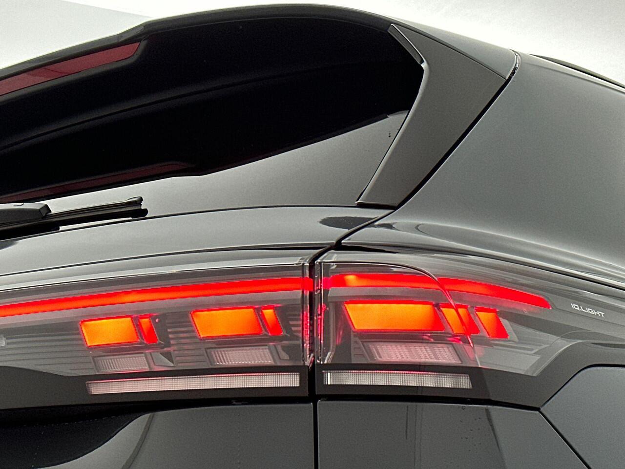 Volkswagen TIGUAN R-Line Edition Plug in Hybride 204 pk Black Style Pakket