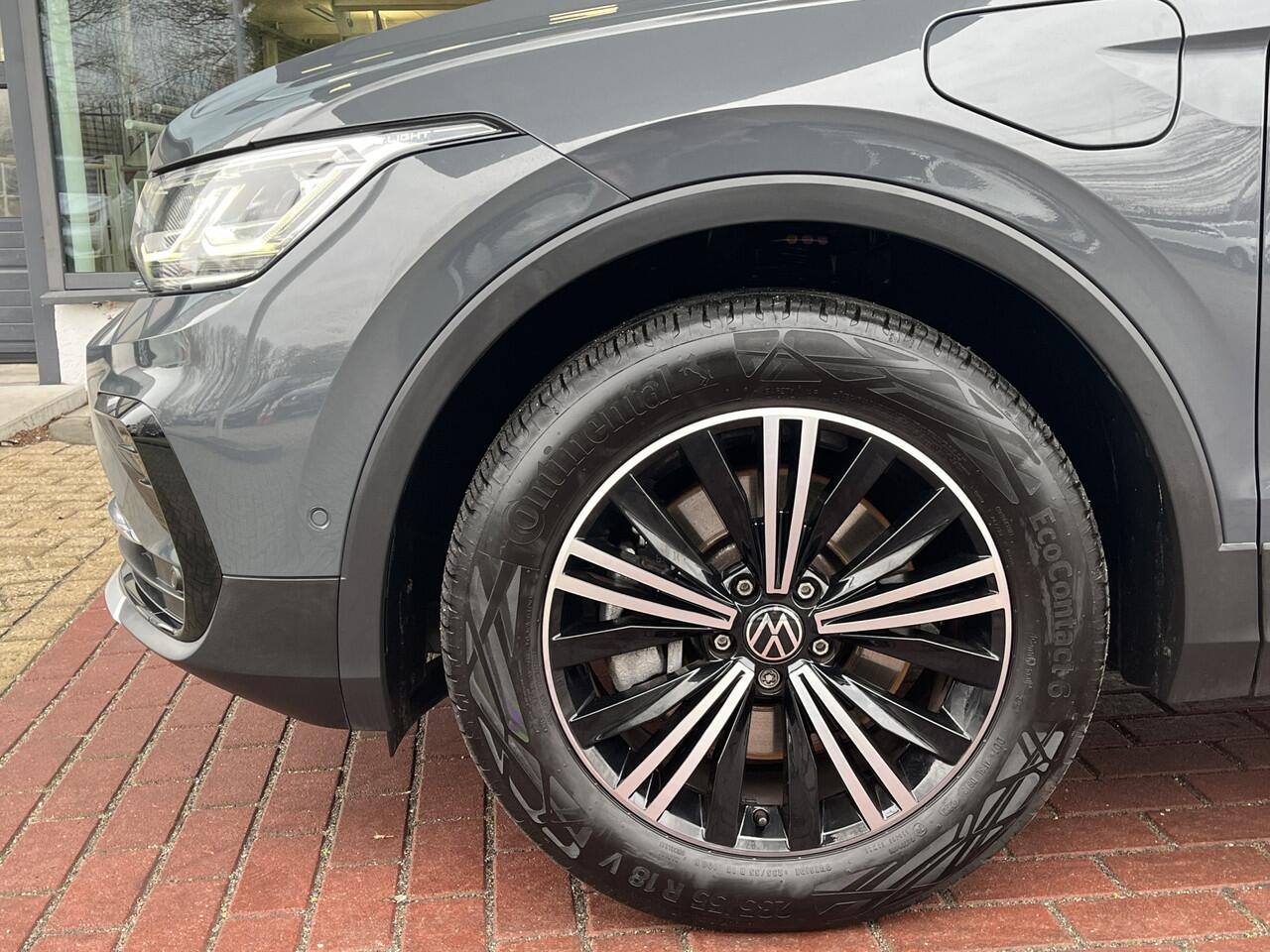 Volkswagen TIGUAN 1.4 TSI 245pk DSG eHybrid Elegance / Panorama dak / Zwenkbare trekhaak / Head-Up Display / 360 Camera / Elek Achterklep / IQ Led / Virtual cockpit