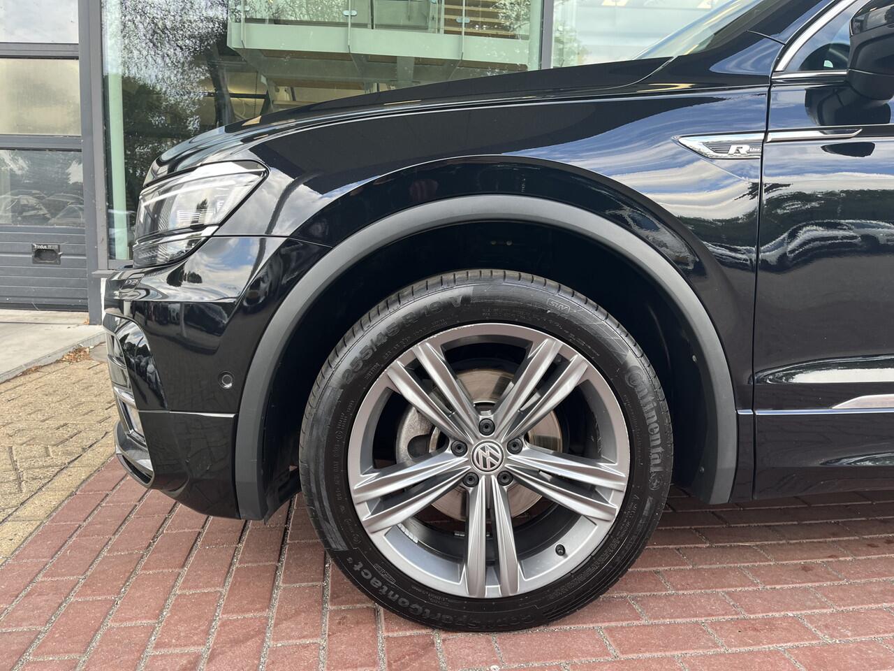 Volkswagen TIGUAN Allspace 1.5 TSI Highline Business R 7p. / R-Line Exterieur / LED / Virtual Cockpit / Elek. Zwenkbare Trekhaak / Elek Achterklep / Camera / 19" LMV