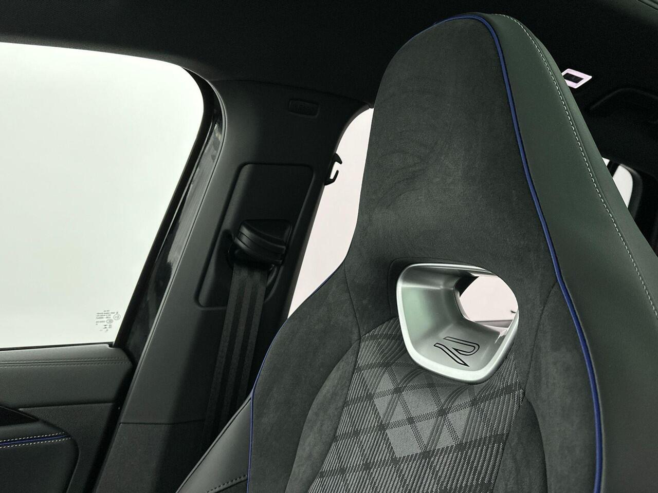 Volkswagen TIGUAN R-Line Edition Plug in Hybride 204 pk Black Style Pakket