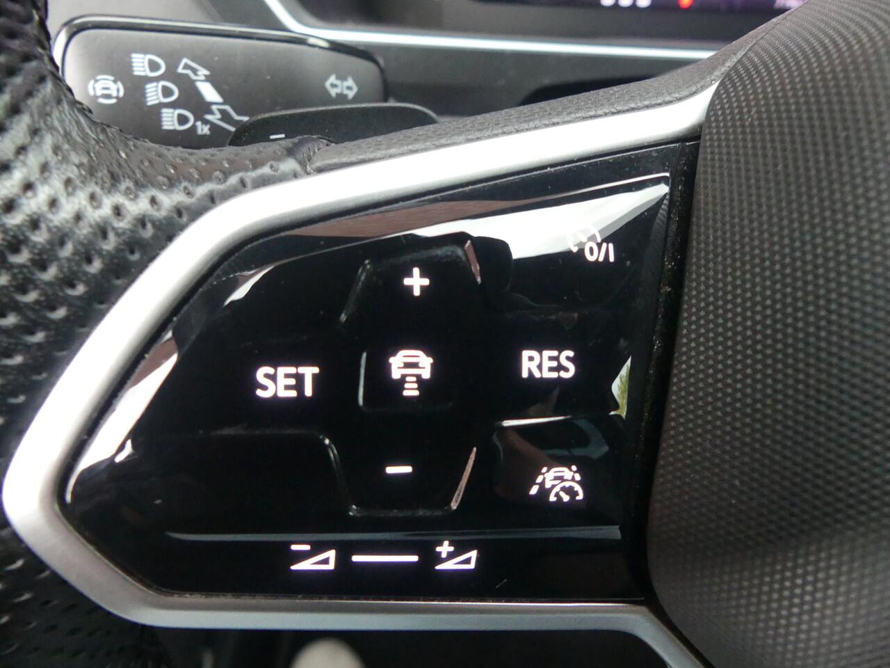 Volkswagen TIGUAN 1.5 TSI R-Line