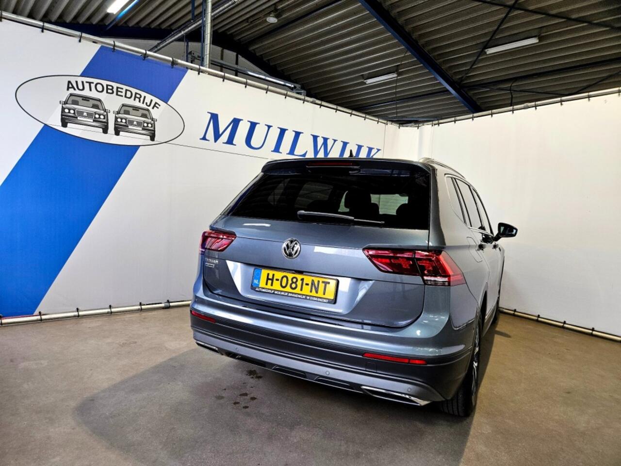Volkswagen TIGUAN 1.5 TSI Comfortline Business 7p. / Camera / Panoramadak / NL Au