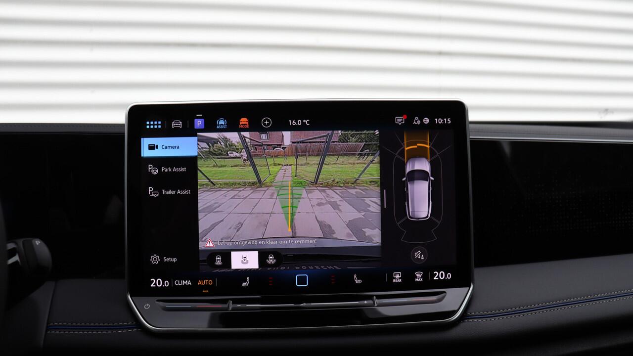 Volkswagen TIGUAN 1.5 eHybrid R-Line Edition | Massage | Panoramadak | Black Style Package | Trekhaak