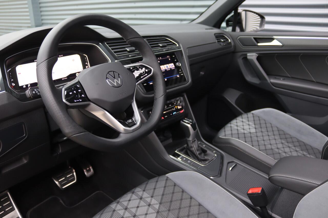 Volkswagen TIGUAN 1.4 TSI 180kW eHybrid Pano R-Line Black Style Pano/LED/ACC/Virtual Cockpit/Camera/19"/Trekhaak wegklapbaar