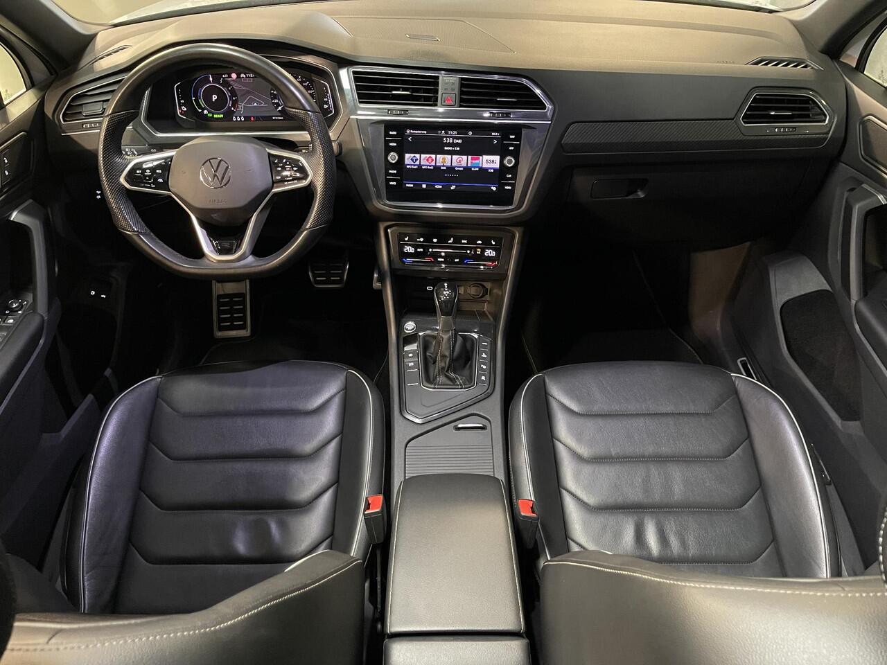 Volkswagen TIGUAN 1.4 TSI eHybrid R-Line Business+ 19"/Panoramadak/Trekhaak/Leder + memory/360 camera/Elektrische klep/Dodehoek/Stuur + stoelverwarming