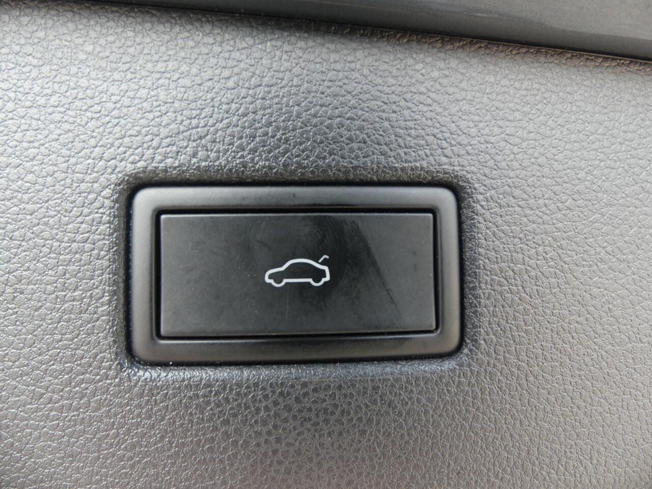 Volkswagen TIGUAN 1.5 TSI R-Line / Trekhaak