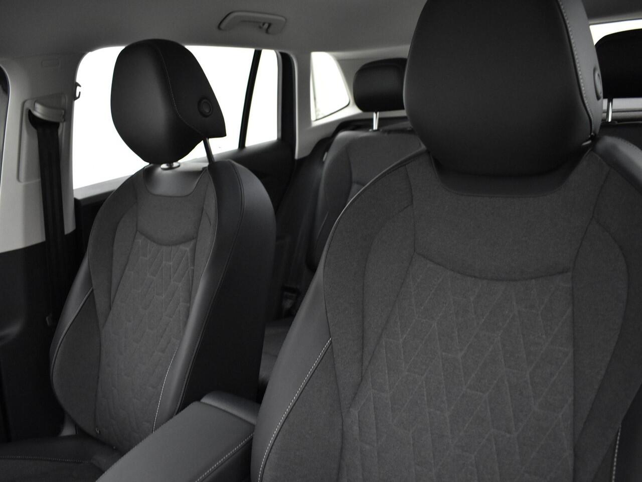 Volkswagen TIGUAN 1.5 eTSI 130pk DSG Life Edition · Camera · Apple/Android Car Play · Navi · Stoel&stuur Verwarming · 17'' Inch · TOPDEAL