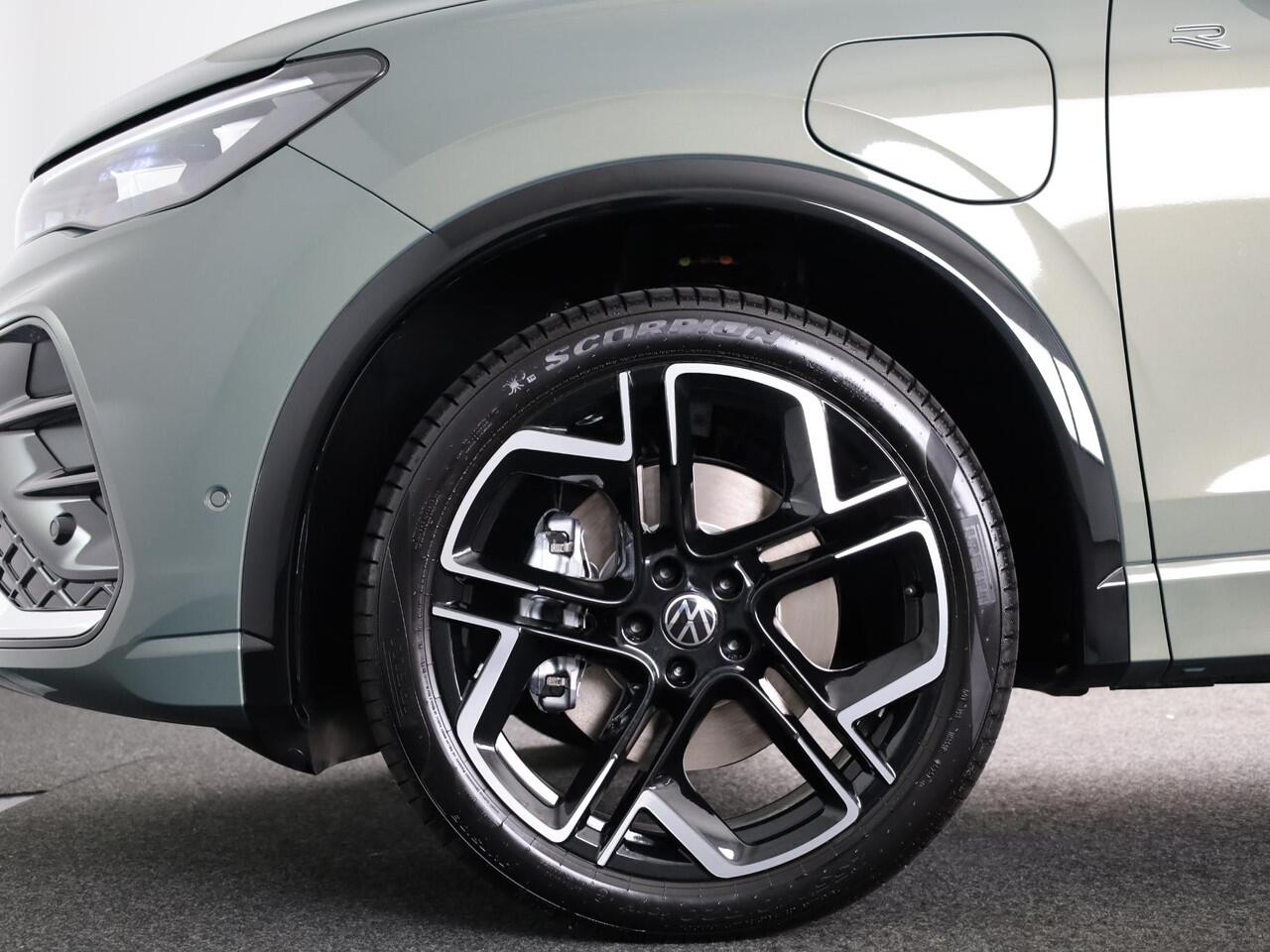 Volkswagen TIGUAN R-Line-Edition 1.5 eHybrid 150 kW / 204 pk SUV 6 v