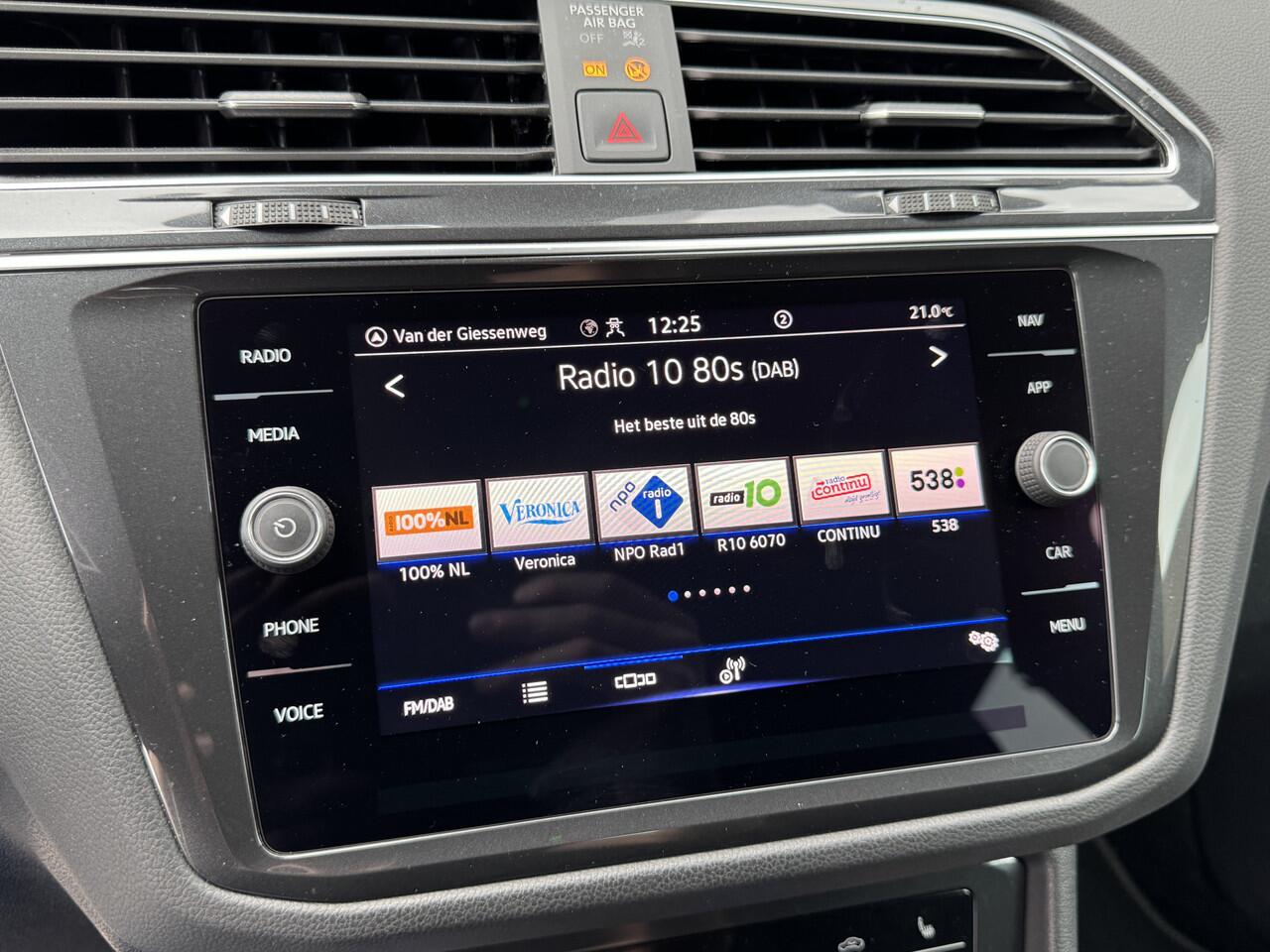 Volkswagen TIGUAN 1.5 TSI R-Line Business+ | Keyless | Side Assist | Elk A-klep | IQ Light Prijs Rijklaar!!