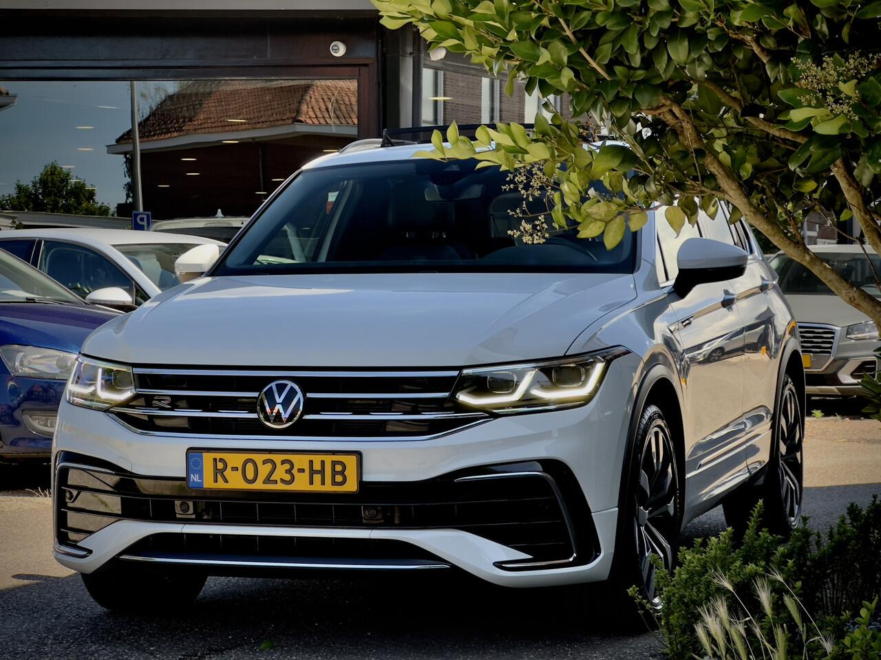 Volkswagen TIGUAN 1.5 TSI ACTIE! BETAAL NU 50% 18450 DE REST IN 2JR RENTEVRIJ FINANCIEREN